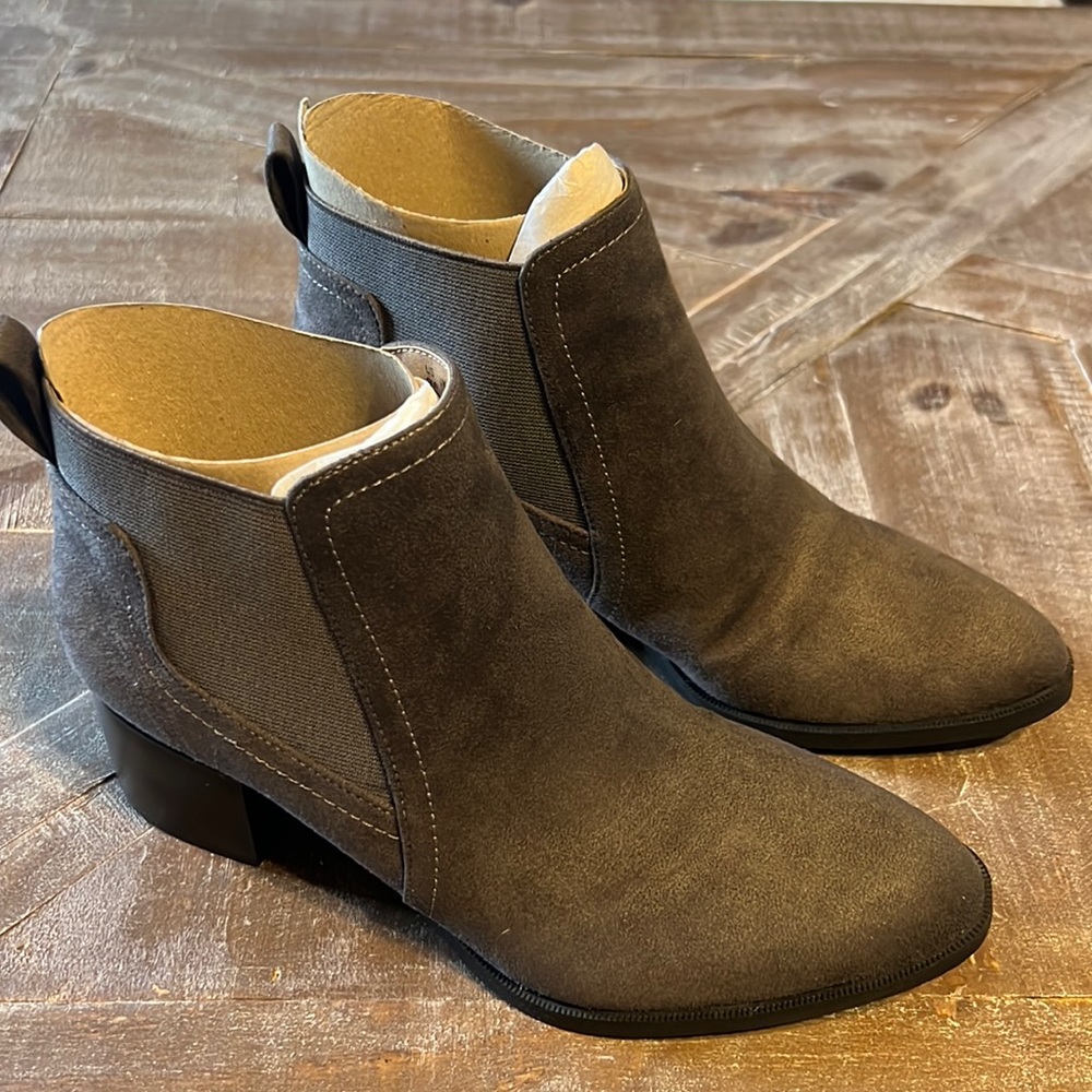LIFE STRIDE BOOTIES